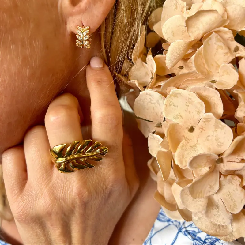 Leaf Statement Ring