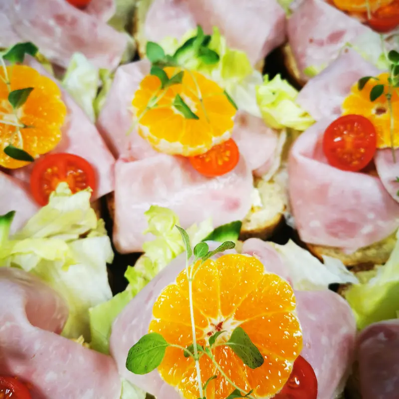 Smørbrød med assortert pålegg